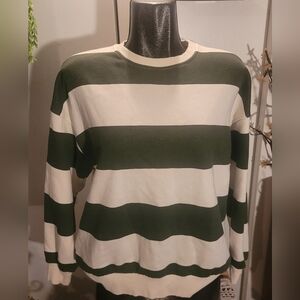 Pull & Bear White and Green Striped Sweatshirt S